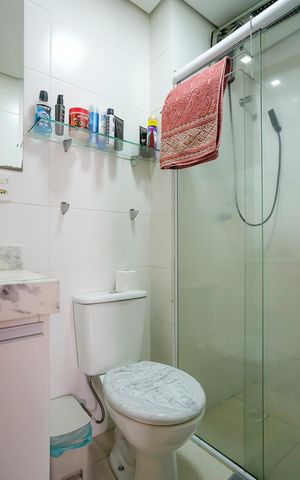 Apartamento à venda com 70m², 2 quartos e 2 vagasBanheiro social