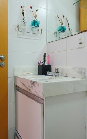 Apartamento à venda com 70m², 2 quartos e 2 vagasBanheiro social
