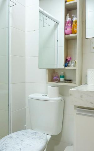 Apartamento à venda com 70m², 2 quartos e 2 vagasBanheiro da suíte