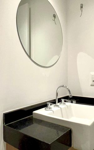 Studio para alugar com 25m², 1 quarto e sem vaga Studio para alugar com 25m², 1 quarto e sem vagaBanheiro