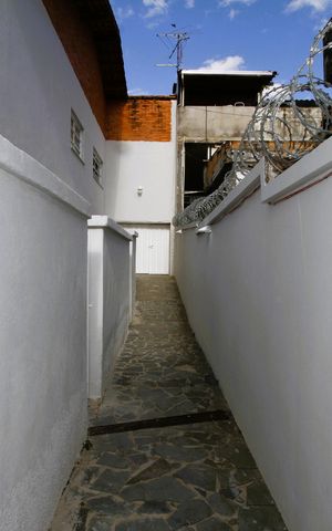 Casa para alugar com 70m², 2 quartos e sem vagaÁrea Externa
