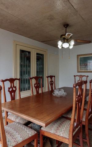 Casa à venda com 240m², 4 quartos e 3 vagas