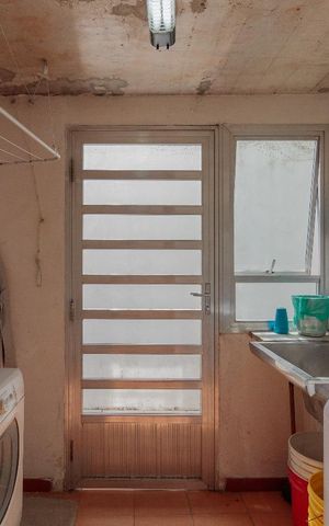 Casa à venda com 240m², 4 quartos e 3 vagas