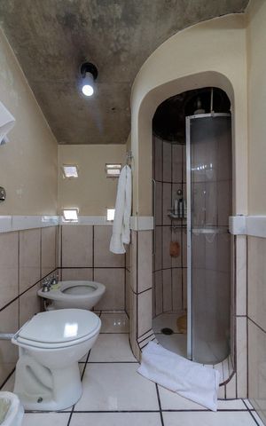 Casa à venda com 240m², 4 quartos e 3 vagas