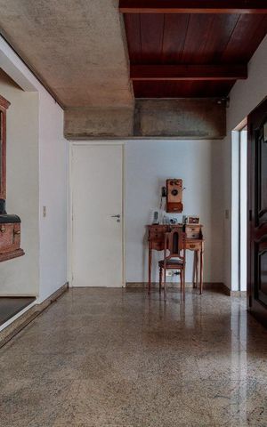 Casa à venda com 240m², 4 quartos e 3 vagas