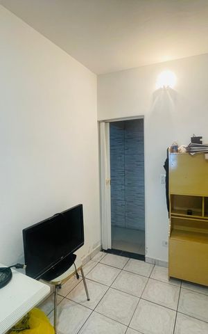 Casa à venda com 158m², 5 quartos e 2 vagas Casa à venda com 158m², 5 quartos e 2 vagasQuarto 2