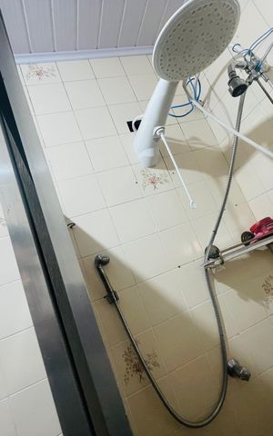 Casa à venda com 158m², 5 quartos e 2 vagas Casa à venda com 158m², 5 quartos e 2 vagasBanheiro 2