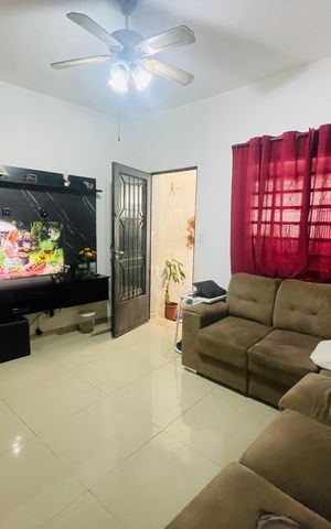 Casa à venda com 158m², 5 quartos e 2 vagas Casa à venda com 158m², 5 quartos e 2 vagasSala
