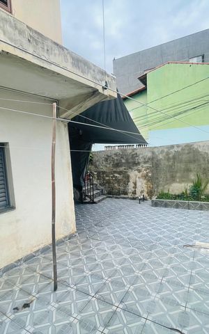 Casa à venda com 158m², 5 quartos e 2 vagas Casa à venda com 158m², 5 quartos e 2 vagasGaragem