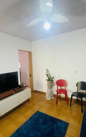 Casa à venda com 158m², 5 quartos e 2 vagas Casa à venda com 158m², 5 quartos e 2 vagasSala