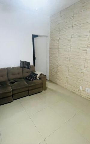 Casa à venda com 158m², 5 quartos e 2 vagas Casa à venda com 158m², 5 quartos e 2 vagasSala