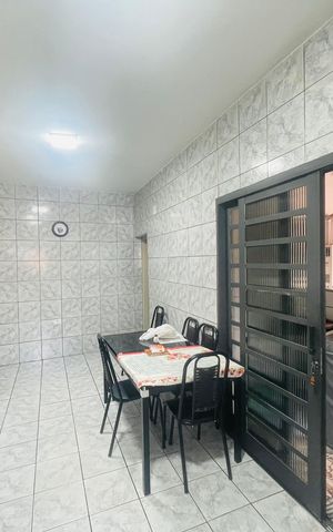 Casa à venda com 158m², 5 quartos e 2 vagas Casa à venda com 158m², 5 quartos e 2 vagasCozinha