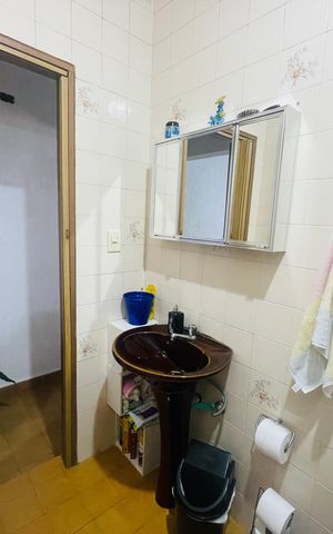 Casa à venda com 158m², 5 quartos e 2 vagas Casa à venda com 158m², 5 quartos e 2 vagasBanheiro 2