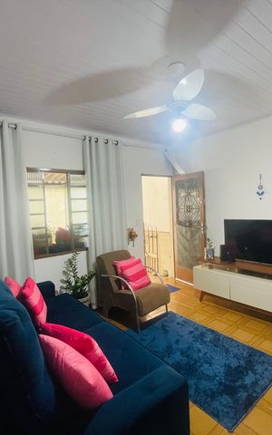 Casa à venda com 158m², 5 quartos e 2 vagas Casa à venda com 158m², 5 quartos e 2 vagasSala