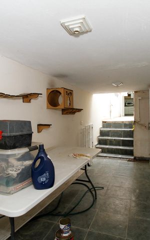 Casa à venda com 280m², 4 quartos e 2 vagas Casa à venda com 280m², 4 quartos e 2 vagasGaragem