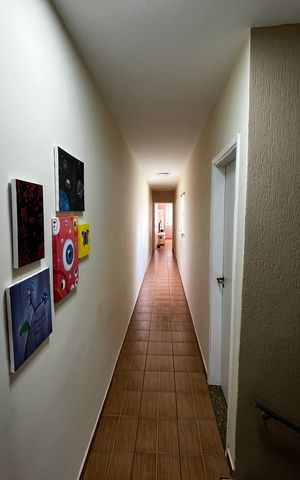 Casa à venda com 180m², 4 quartos e 1 vaga Casa à venda com 180m², 4 quartos e 1 vagaCorredor