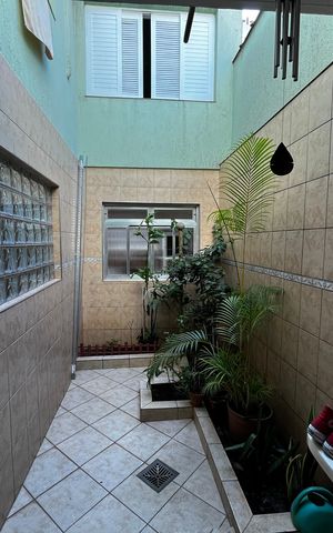 Casa à venda com 180m², 4 quartos e 1 vaga Casa à venda com 180m², 4 quartos e 1 vagaLavanderia