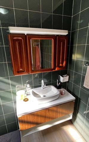 Casa à venda com 180m², 4 quartos e 1 vaga Casa à venda com 180m², 4 quartos e 1 vagaBanheiro Social