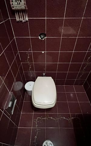 Casa à venda com 180m², 4 quartos e 1 vaga Casa à venda com 180m², 4 quartos e 1 vagaLavabo