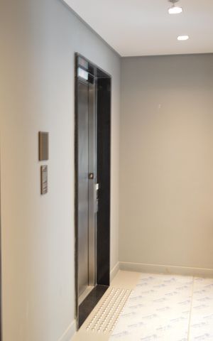 Apartamento à venda com 27m², 1 quarto e sem vagaElevadores