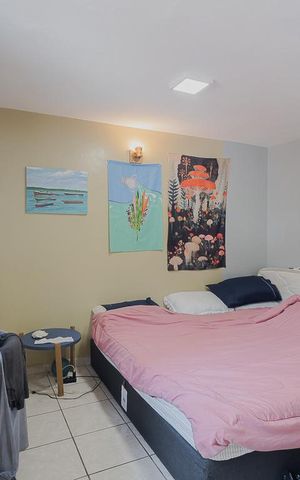 Casa para alugar com 60m², 1 quarto e 1 vagaSala/Quarto