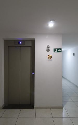 Apartamento à venda com 70m², 2 quartos e 1 vagaCorredor