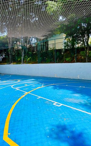 Casa de condomínio à venda com 247m², 3 quartos e 4 vagas Casa de condomínio à venda com 247m², 3 quartos e 4 vagasQuadra Esportiva