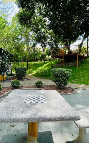 Casa de condomínio à venda com 247m², 3 quartos e 4 vagas Casa de condomínio à venda com 247m², 3 quartos e 4 vagasÁrea comum