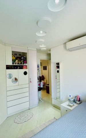 Casa de condomínio à venda com 247m², 3 quartos e 4 vagas Casa de condomínio à venda com 247m², 3 quartos e 4 vagasQuarto 2