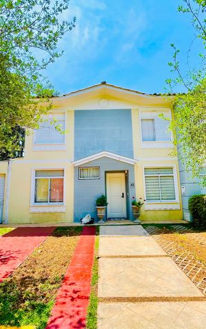 Casa de condomínio à venda com 247m², 3 quartos e 4 vagas Casa de condomínio à venda com 247m², 3 quartos e 4 vagasGaragem