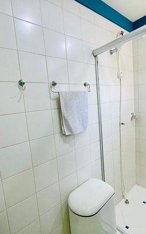 Casa de condomínio à venda com 247m², 3 quartos e 4 vagas Casa de condomínio à venda com 247m², 3 quartos e 4 vagasBanheiro 3