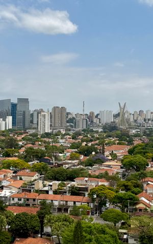 Apartamento à venda com 146m², 3 quartos e 3 vagas Apartamento à venda com 146m², 3 quartos e 3 vagasVista Suíte 1