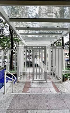 Apartamento à venda com 146m², 3 quartos e 3 vagas Apartamento à venda com 146m², 3 quartos e 3 vagasEntrada