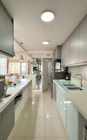 Apartamento à venda com 146m², 3 quartos e 3 vagas Apartamento à venda com 146m², 3 quartos e 3 vagasCozinha