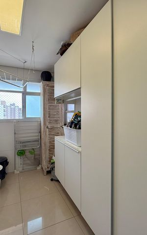 Apartamento à venda com 146m², 3 quartos e 3 vagas Apartamento à venda com 146m², 3 quartos e 3 vagasÁrea de Serviço