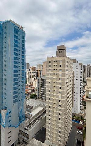 Apartamento à venda com 146m², 3 quartos e 3 vagas Apartamento à venda com 146m², 3 quartos e 3 vagasVista