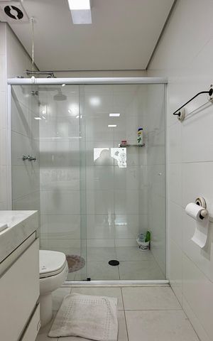 Apartamento à venda com 146m², 3 quartos e 3 vagas Apartamento à venda com 146m², 3 quartos e 3 vagasBanheiro Suíte 1