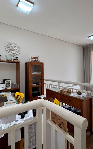 Apartamento à venda com 146m², 3 quartos e 3 vagas Apartamento à venda com 146m², 3 quartos e 3 vagasEscritório