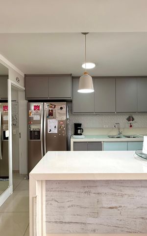 Apartamento à venda com 146m², 3 quartos e 3 vagas Apartamento à venda com 146m², 3 quartos e 3 vagasCozinha