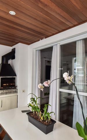 Apartamento à venda com 110m², 3 quartos e 2 vagasVaranda