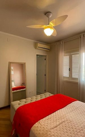 Casa à venda com 246m², 3 quartos e 3 vagas Casa à venda com 246m², 3 quartos e 3 vagasSuíte