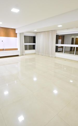 Apartamento para alugar com 215m², 4 quartos e 3 vagas Apartamento para alugar com 215m², 4 quartos e 3 vagasSala