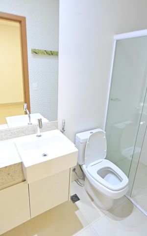 Apartamento para alugar com 215m², 4 quartos e 3 vagas Apartamento para alugar com 215m², 4 quartos e 3 vagasBanheiro da Suíte 2