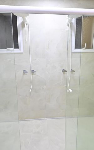 Apartamento para alugar com 215m², 4 quartos e 3 vagas Apartamento para alugar com 215m², 4 quartos e 3 vagasBanheiro da Suíte 4