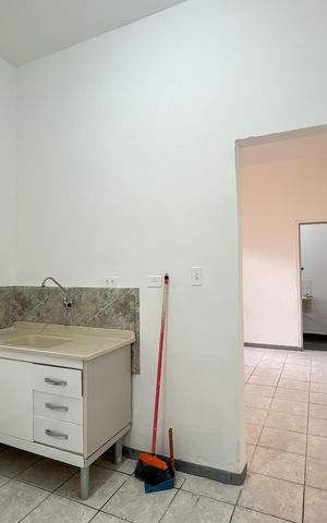 Casa para alugar com 100m², 1 quarto e sem vaga Casa para alugar com 100m², 1 quarto e sem vagaCozinha