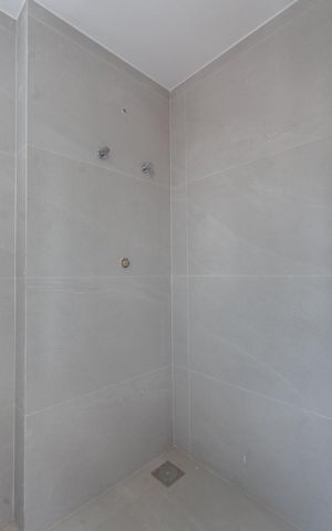 Casa de condomínio à venda com 315m², 3 quartos e 4 vagasLavabo