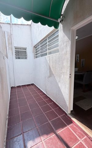 Casa à venda com 242m², 5 quartos e 4 vagas Casa à venda com 242m², 5 quartos e 4 vagasÁrea de Luz