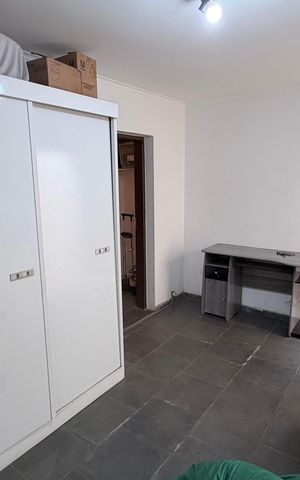 Casa à venda com 242m², 5 quartos e 4 vagas Casa à venda com 242m², 5 quartos e 4 vagasDepósito