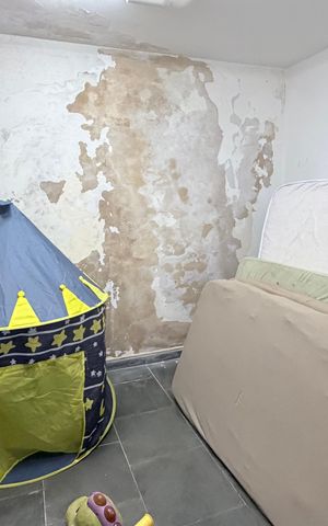 Casa à venda com 242m², 5 quartos e 4 vagas Casa à venda com 242m², 5 quartos e 4 vagasDepósito