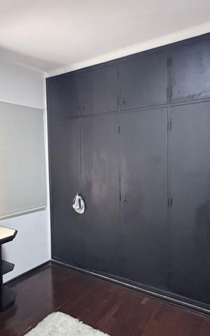 Casa à venda com 242m², 5 quartos e 4 vagas Casa à venda com 242m², 5 quartos e 4 vagasQuarto 2